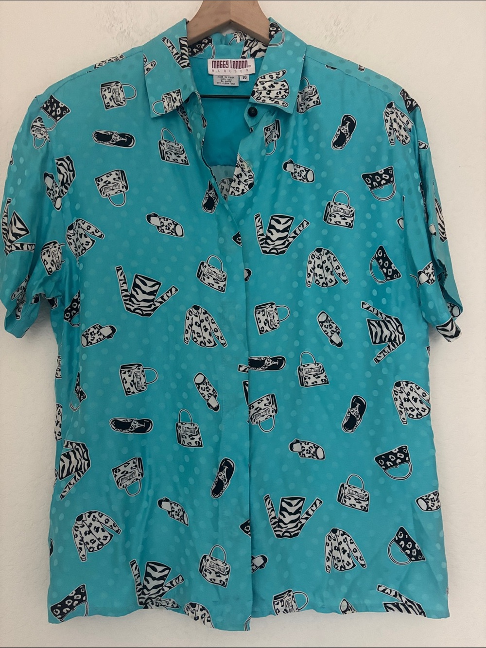 Vintage silk Maggy London Turquoise Short-Sleeve blouse size 10